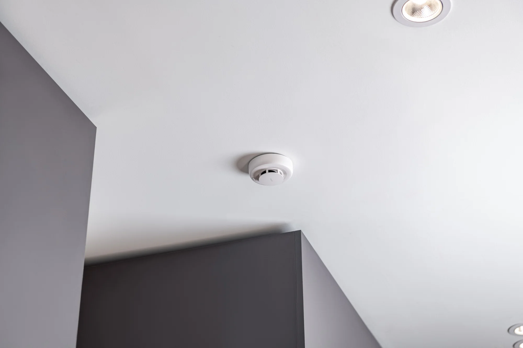 Aqara Smart Smoke Detector - Image 2